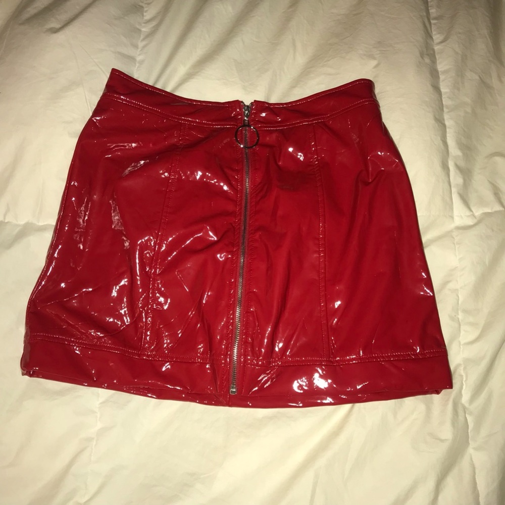 Forever 21 Night Collection lined polyurethane front zipper mini skirt